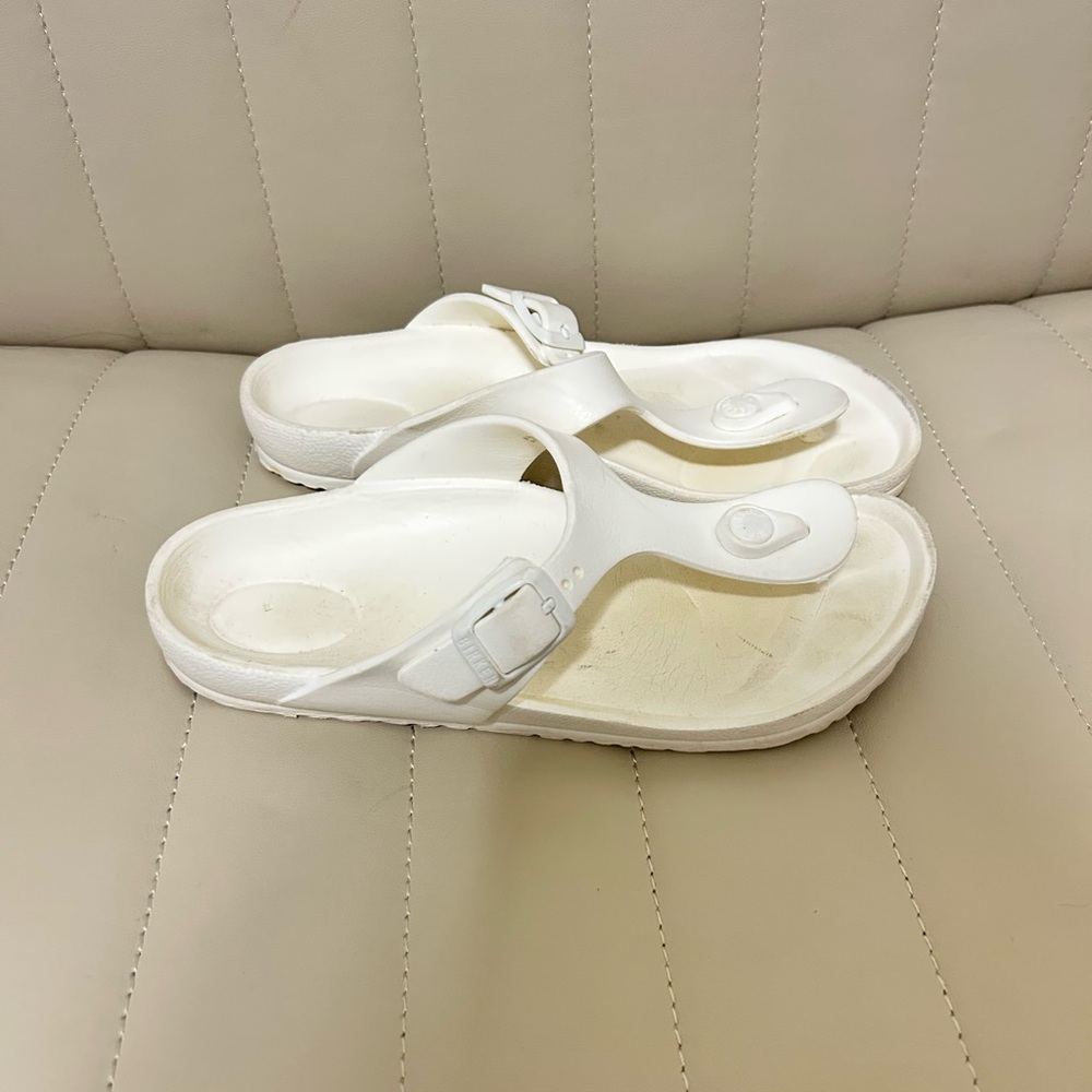 Birkenstock Gizeh Essentials EVA Sandals In‎ White Size 34 US Size 3